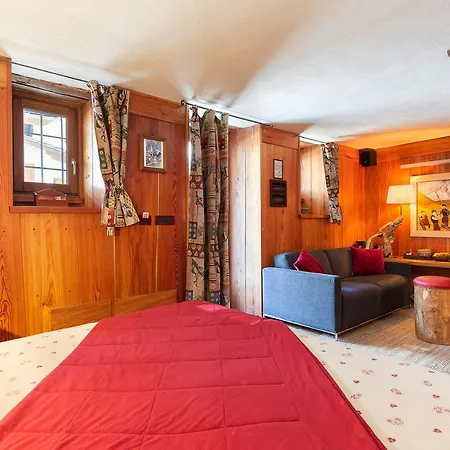 Chalet Les Airelles Bed and Breakfast Valtournenche